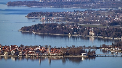 Zwischen Lindau im Bodensee und Österreich kann es in den kommenden Tagen Stau geben. (Archivbild) (Foto: Felix Kästle/dpa)