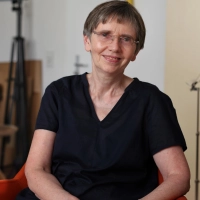 Beschließt mit dem Musical „Arche Noah” ihre Arbeit als Ansbacher Dekanatskantorin: die Kirchenmusikerin Ulrike Walch. (Foto: Thomas Wirth)
