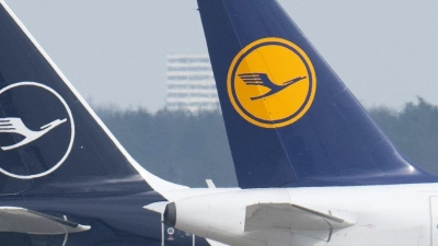 Beim Bodenpersonal drohen der Lufthansa unbefristete Streiks. Darüber sollen die Arbeitnehmer abstimmen. (Foto: Boris Roessler/dpa)