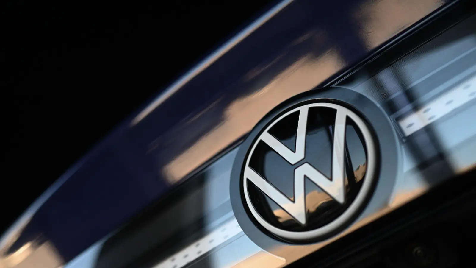 VW hat 1,5 Millionen vollelektrische Autos aus der ID-Reihe ausgeliefert.  (Foto: Lars Penning/dpa)