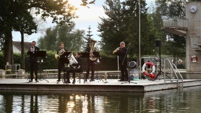 Vor drei Jahren bei seinem ersten Auftritt im Waldstrandbad: das Blechbläser-Quintett Classic Brass. (Archivfoto: Thomas Wirth)