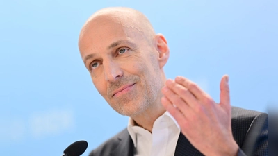 BDI-Präsident Peter Leibinger ist dafür, den ausgehandelten Zolldeal mit den USA zu ratifizieren. (Archivbild) (Foto: Sebastian Gollnow/dpa)