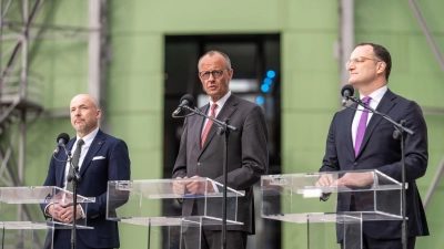 Der Kanzler nimmt am Abend an der Klausurtagung des CDU/CSU-Fraktionsvorstands teil. (Foto: Michael Kappeler/dpa)