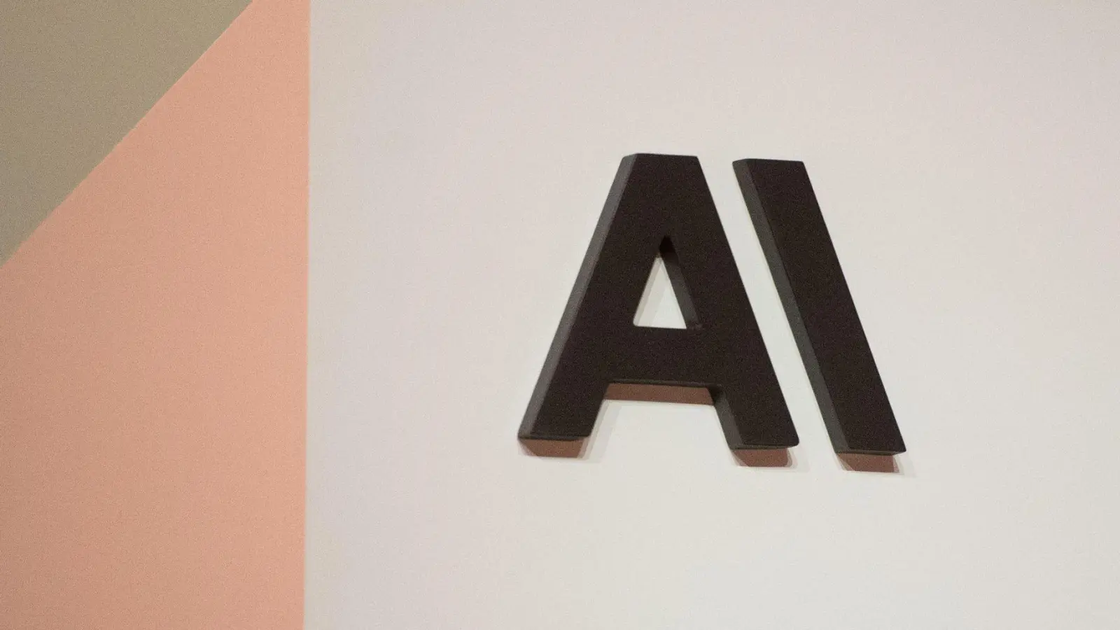 Nach einer neuen Finanzierungsrunde ist Anthropic mehr wert als der Konkurrent OpenAI. (Archivbild) (Foto: Andrej Sokolow/dpa)