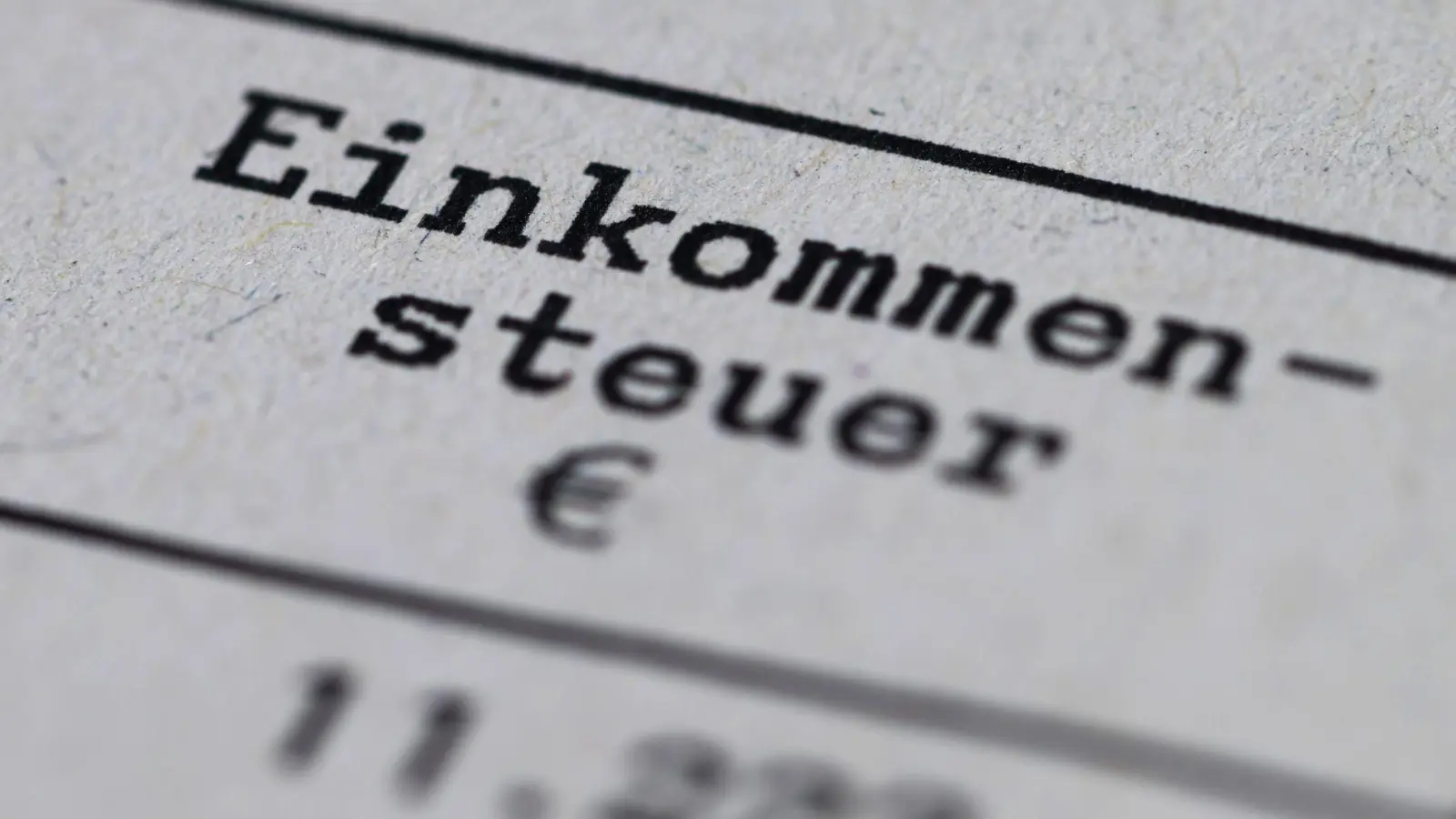 Eine Reform der Einkommensteuer soll kommen. (Symbolbild) (Foto: Robert Michael/dpa)