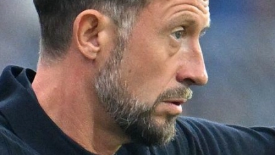 Braunschweigs Trainer Lars Kornetka. (Foto: Swen Pförtner/dpa)