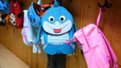 Bayerns Kita-Landschaft hat ein Geldproblem. Der Städtetag warnt vor einer dauerhaften Schieflage und sieht auch die Eltern in der Pflicht. (Symbolbild) (Foto: Julian Stratenschulte/dpa)