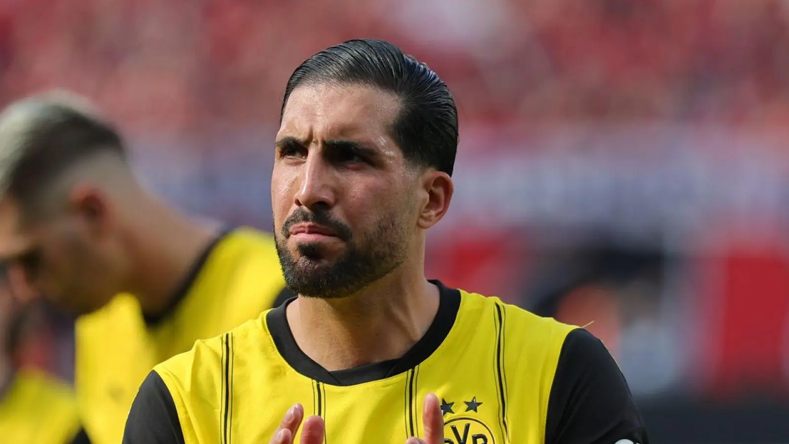 Emre Can trägt auch nächste Saison die Kapitänsbinde beim BVB. (Foto: Rolf Vennenbernd/dpa)