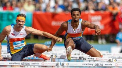 Leo Neugbauer (r) startete erstmals in Götzis. (Foto: Expa/Peter Rinderer/APA/dpa)