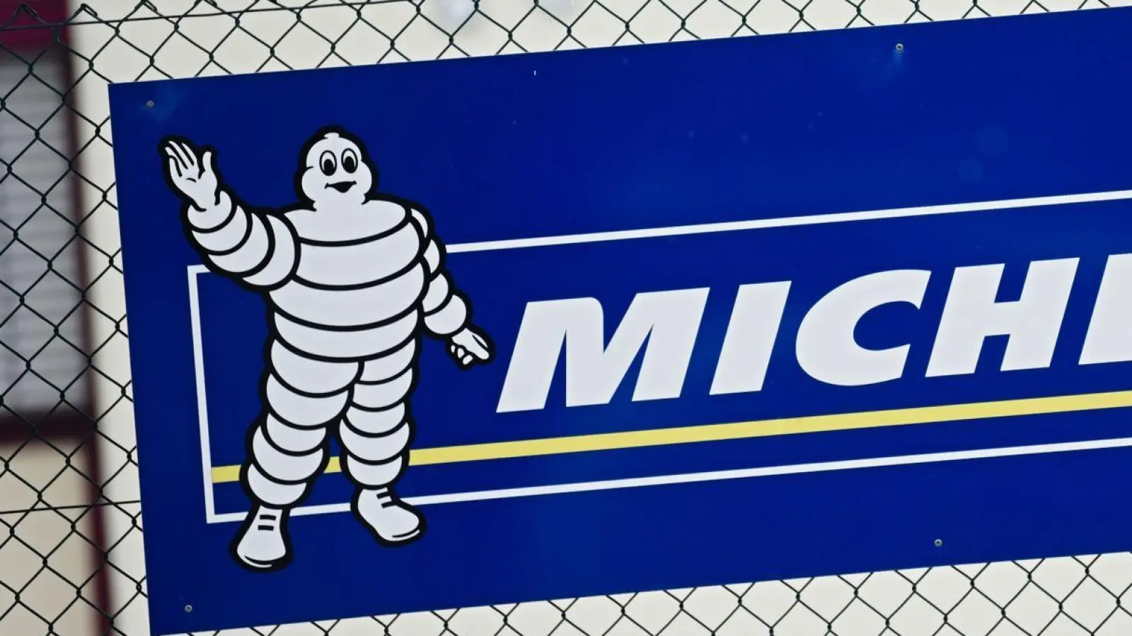 Die Reifenbranche in Deutschland steckt in der Krise. Auch die Michelin-Werke sind davon betroffen. (Foto: Nicolas Armer/dpa)