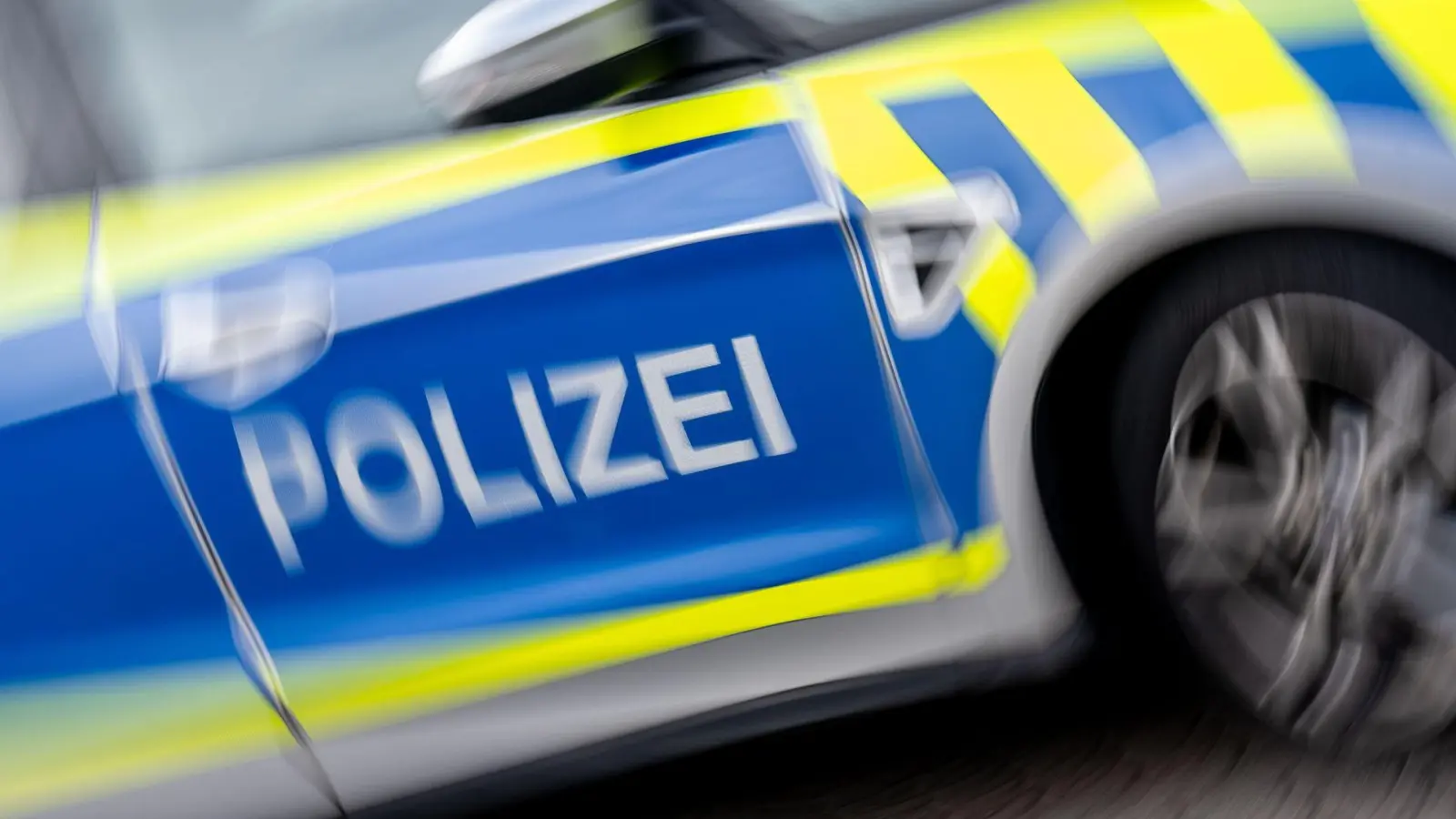 Die Polizei ermittelt wegen versuchter Körperverletzung. (Symbolbild) (Foto: Hendrik Schmidt/dpa)
