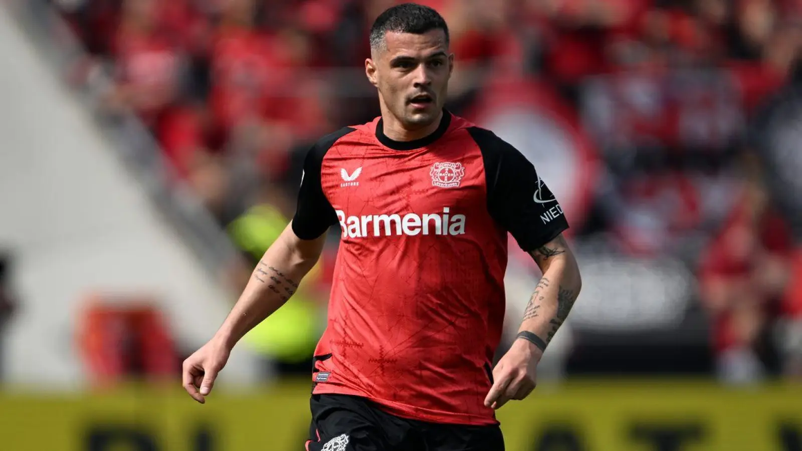 Könnte Bayer Leverkusen verlassen: Granit Xhaka. (Foto: Federico Gambarini/dpa)