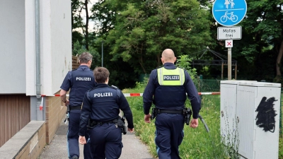  Nach einer tödlichen Messerattacke in Elsenfeld hat sich ein 27-jähriger Angehöriger der Polizei gestellt. (Foto: Ralf Hettler/dpa)