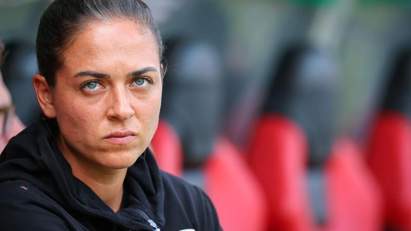 Sabrina Wittmann sorgte als Trainerin des FC Ingolstadt für ein Novum. (Archivbild) (Foto: Daniel Karmann/dpa)
