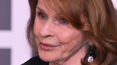 Nach einer schweren Operation ist Senta Berger auf dem Wege der Besserung. (Archivbild) (Foto: Felix Hörhager/dpa)