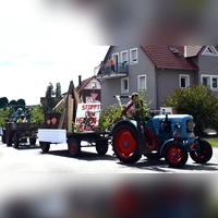 Am Sonntagnachmittag findet wieder der Umzug der „Kerwa-Madle und -Borschn“ statt. (Foto: Gudrun Schwarz-Köhler)