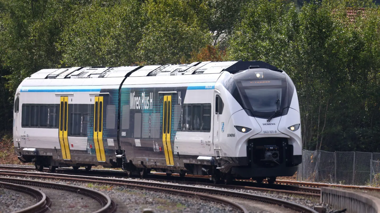 Ein Wasserstoffzug ist derzeit im Allgäu im Testbetrieb im Einsatz. (Archivbild) (Foto: Karl-Josef Hildenbrand/dpa)