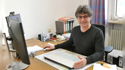 Martin Schachner analysiert gerne Strukturen. Als Bürgermeister von Röckingen hat er sich auf diese Weise intensiv mit dem Wassermanagement gefasst. Von seinen Erfahrungen sollen nun auch andere Kommunen profitieren. (Foto: Walter Oberhäußer)