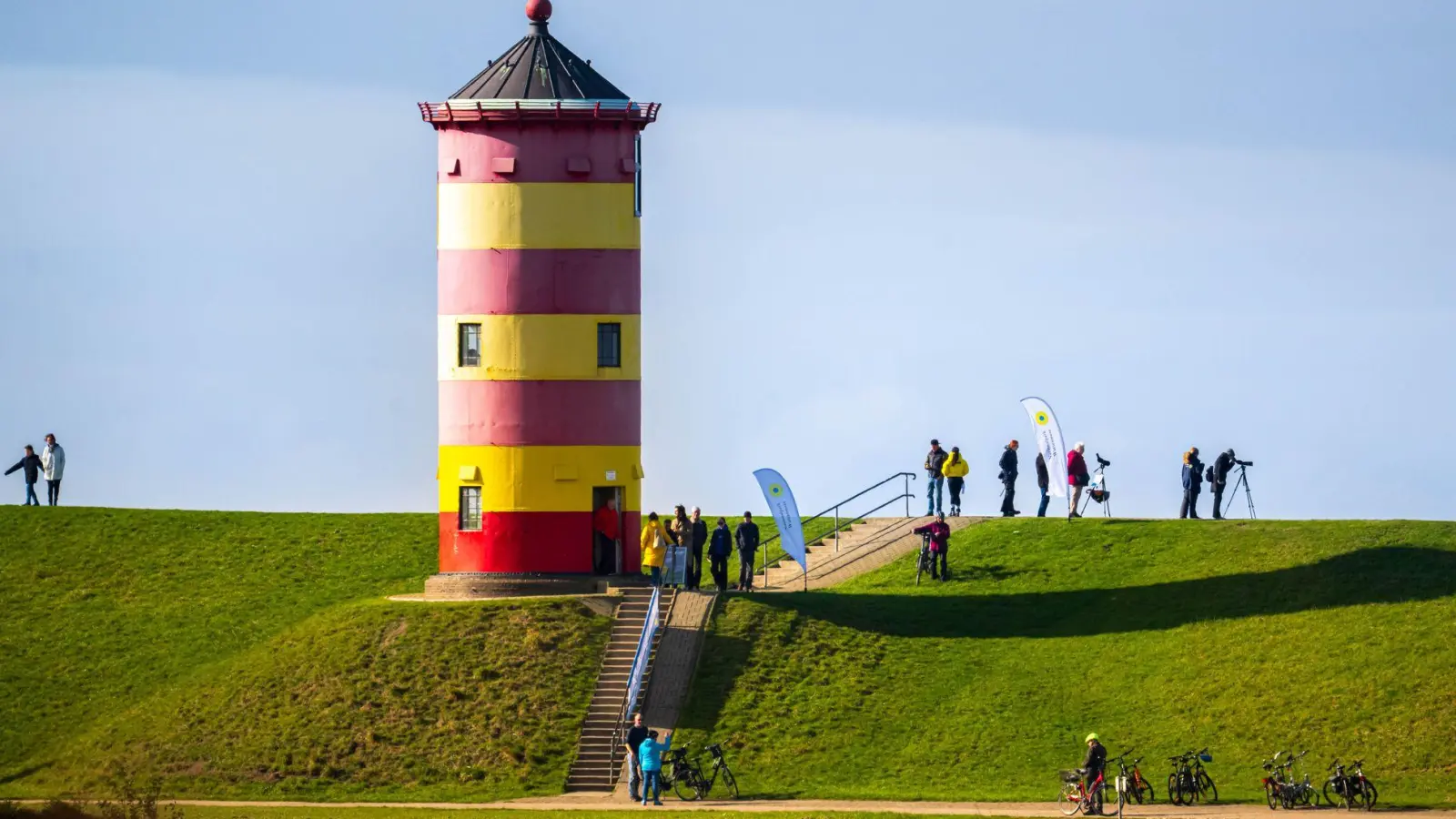 Der Spätsommer nimmt noch einmal so richtig Anlauf. (Foto: Sina Schuldt/dpa)