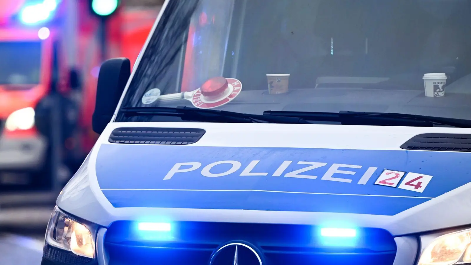 Die Kriminalpolizei ermittelt zum Unfallhergang. (Symbolbild) (Foto: Jens Kalaene/dpa)