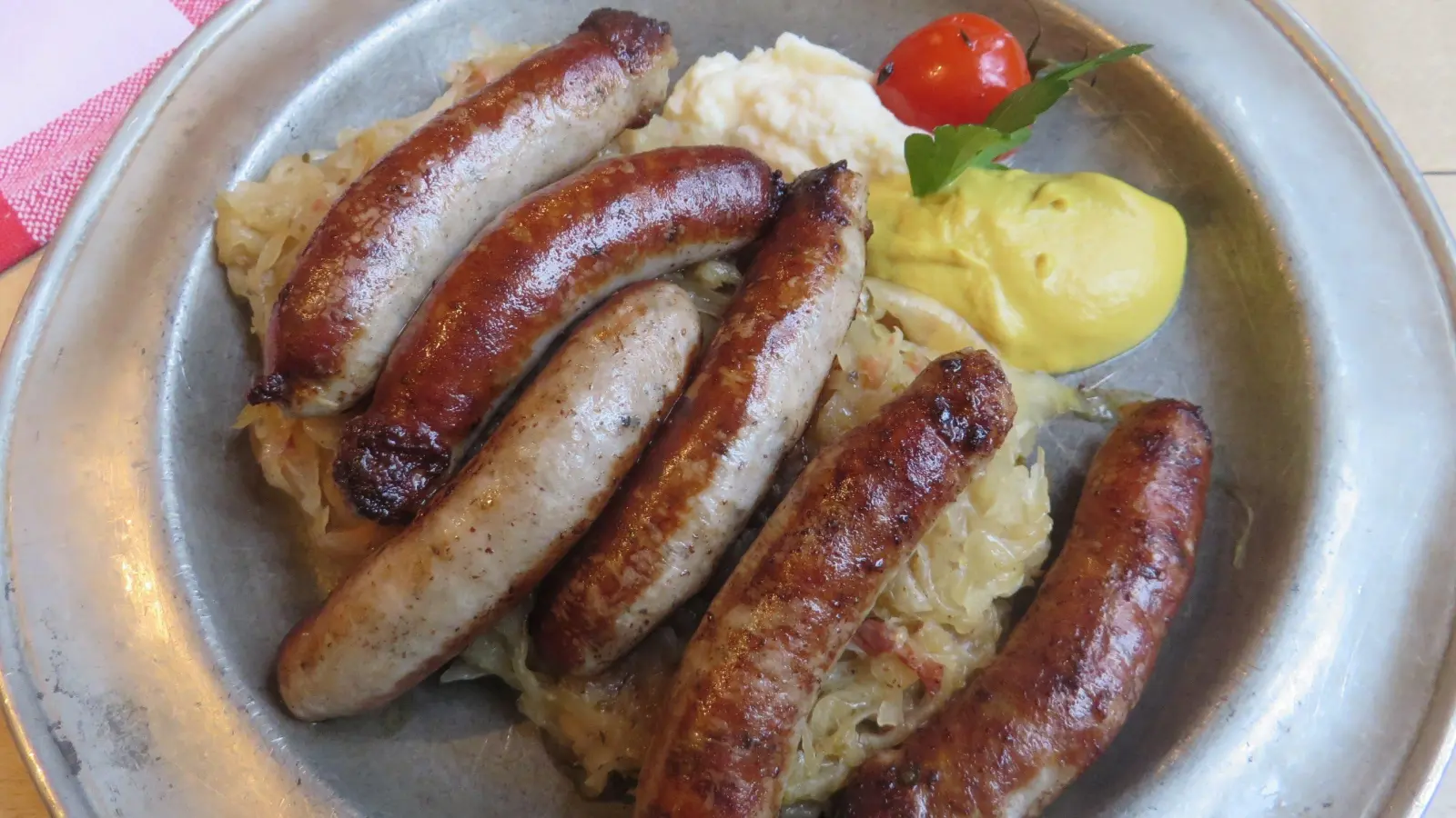 Sonntags sind die Gasthäuser wie an allen anderen Kirchweihtagen mit fränkischen Gerichten bestens auf hungrige Gäste eingestellt.  (Foto: Pixabay)