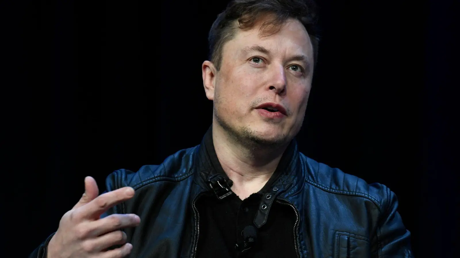 Nach einem Ultimatum von Elon Musk sollen hunderte Twitter-Beschäftigte das Unternehmen verlassen haben. (Foto: Susan Walsh/AP/dpa)