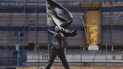 Bisher gibt es keine offizielle Bestätigung dafür, dass der britische Künstler Banksy hinter diesem Kunstwerk steckt. (Foto: Vuk Valcic/ZUMA Press Wire/dpa)