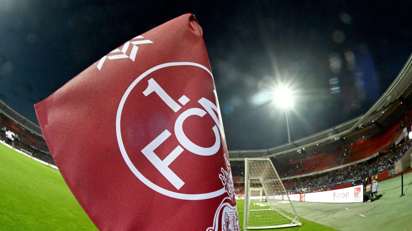 Der 1. FC Nürnberg kämpft in der 2. Liga um höhere Tabellenregionen. (Symbolbild) (Foto: Jens Niering/dpa)