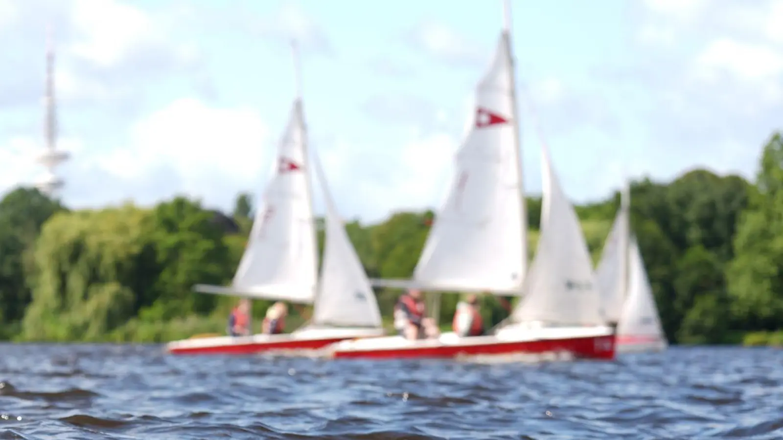 Das Wetter lädt in den kommenden Tagen zum Aufenthalt im Freien ein.  (Foto: Marcus Brandt/dpa)