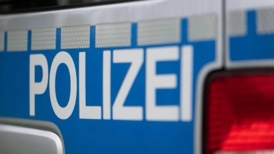 Die Diebe schlugen am Autohof Aurach gleich zweimal in nur wenigen Tagen zu.  (Foto: Marijan Murat/dpa)