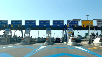 In Italien soll es bei Verspätungen wegen Autobahn-Baustellen jetzt Geld zurückgeben. (Archivbild) (Foto: Christoph Sator/dpa)