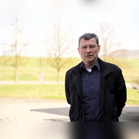 Entschloss sich im Umgang mit einer anonymen Schmäh-E-Mail zu einem ungewöhnlichen Schritt: Heinz Dürr, Bürgermeister von Steinsfeld. (Foto: Simone Hedler)