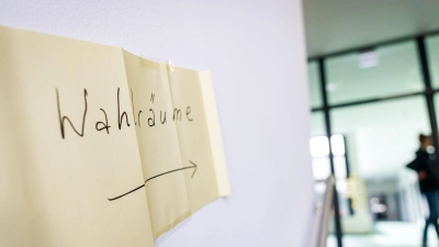 Noch-Bürgermeister Bernhard Uhl ist nach seinem Wechsel von CSU zu Grünen bei der Wahl gescheitert. (Symbolbild) (Foto: Daniel Karmann/dpa)