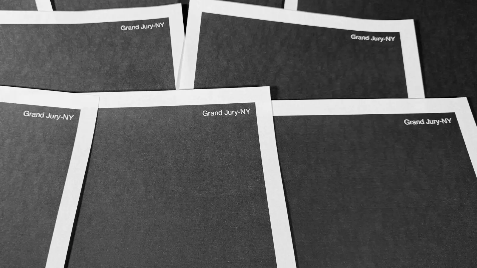 Die unvollständige Veröffentlichung des Materials zum Fall Epstein und die Schwärzung vieler Dokumente sorgen für Kritik. (Foto: Jon Elswick/AP/dpa)