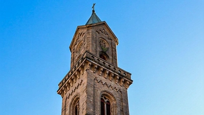 In Dinkelsbühl, hier der Turm der St.-Pauls-Kirche, ist der offizielle Sitz des fusionierten Dekanats an Sulzach und Wörnitz. Weitere Zusammenschlüsse werden wohl folgen.  (Archivbild: Martina Haas)