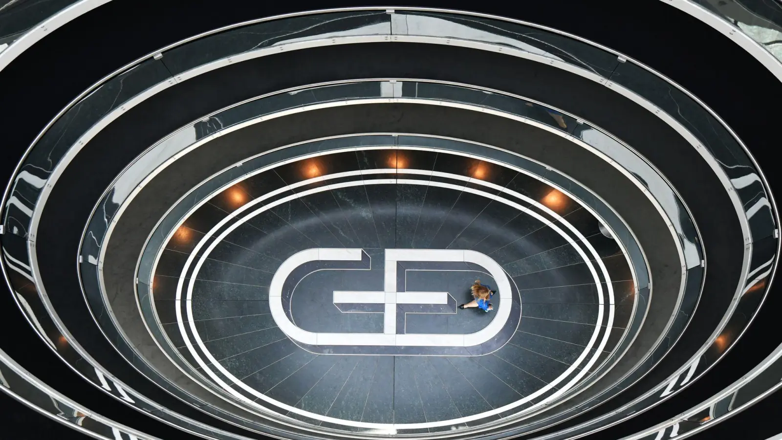 Krisen und Unsicherheit bescheren Giesecke + Devrient Rekordaufträge. (Archiv) (Foto: Peter Kneffel/dpa)