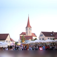 Im schönen Flachslanden ist zur Kirchweih wieder jede Menge geboten. (Foto: Alexander Biernoth)
