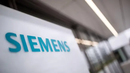 Siemens-Chef Roland Busch sieht starke und anhaltende Wachstumstrends in allen Geschäften. (Foto: Daniel Karmann/dpa)