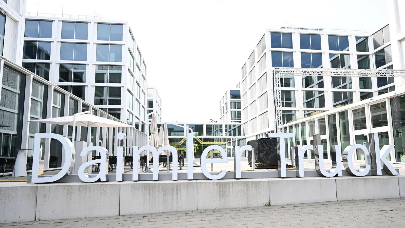 Daimler Truck und Toyota zurren Fusion von Lkw-Töchtern in Asien fest. (Archivbild) (Foto: Bernd Weißbrod/dpa)