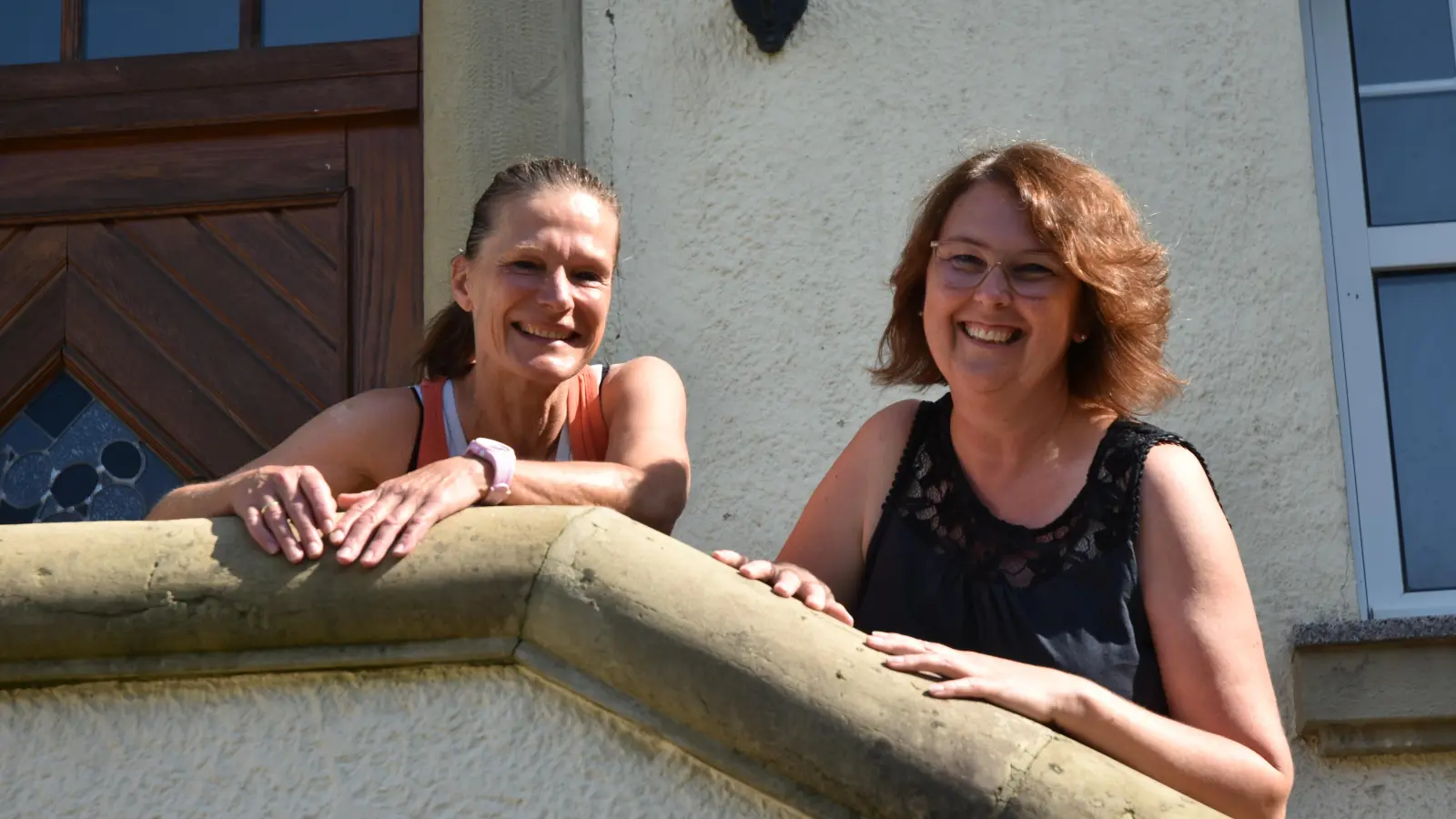 Sie machen sich für die Alltagsbegleitung stark: Christine Halbrichter von der Dorflinde (links) und Fachkraft Martina Wawroschek. (Foto: Anita Dlugoß)
