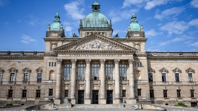 Bundesgericht entscheidet über Streit zur Mitgliedschaft der Stadt Nürnberg in der „Allianz gegen Rechtsextremismus“. (Archivbild)  (Foto: Jan Woitas/dpa)