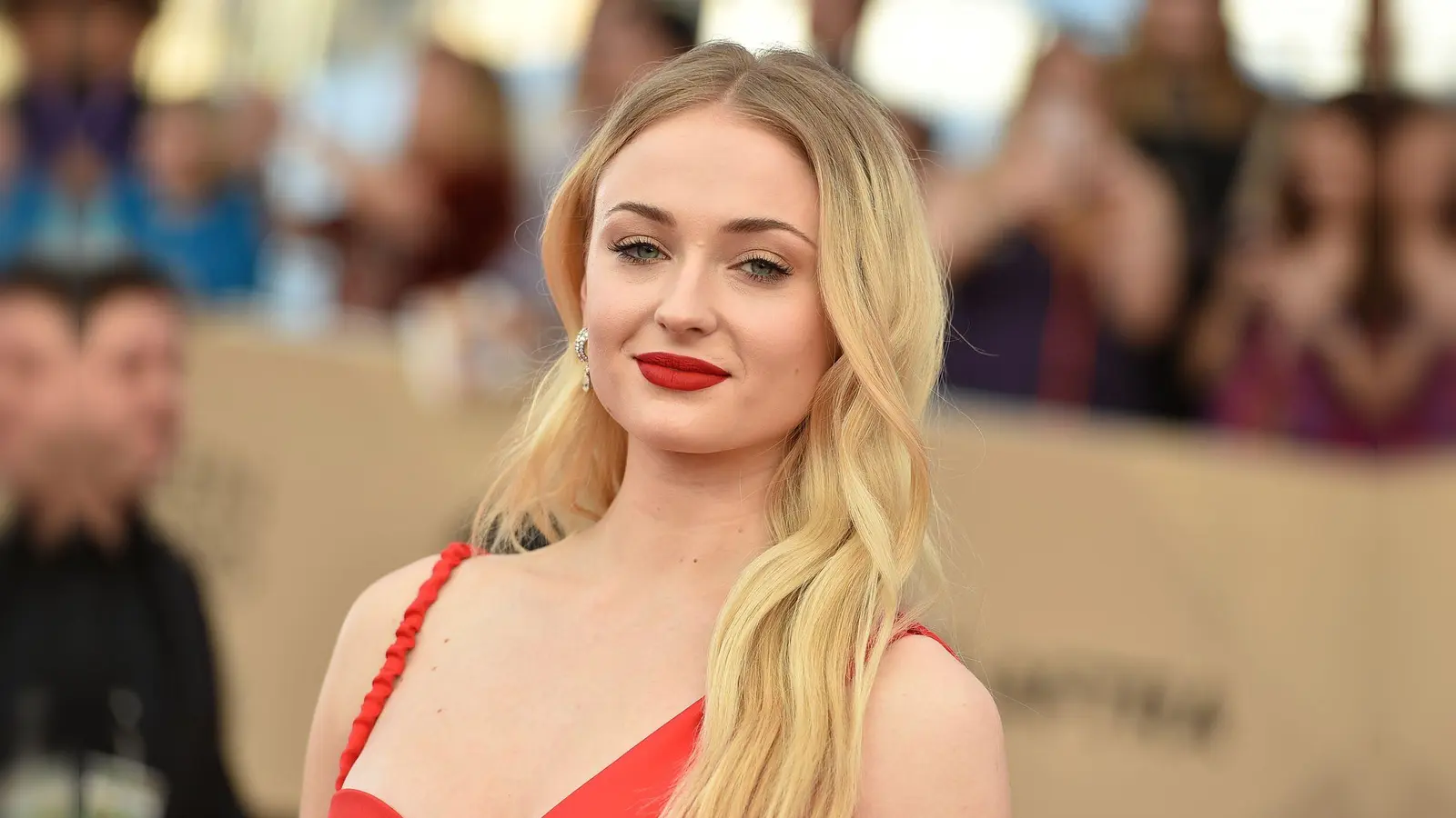 Sophie Turner hat am Set von „Game of Thrones“ viel gelernt. (Foto: Jordan Strauss/AP/dpa)