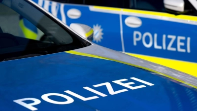 Ein 59-Jähriger bricht durchs Dach. (Symbolbild) (Foto: Sven Hoppe/dpa)
