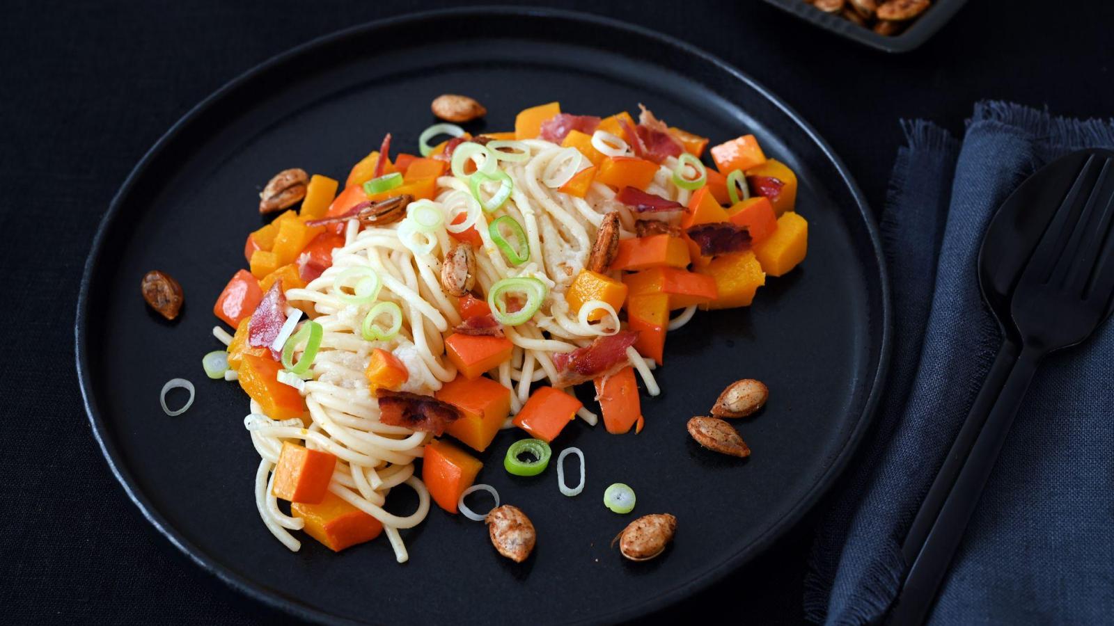 Spaghetti-Kürbis: Wenn der Bacon in cremiger Pasta kracht
