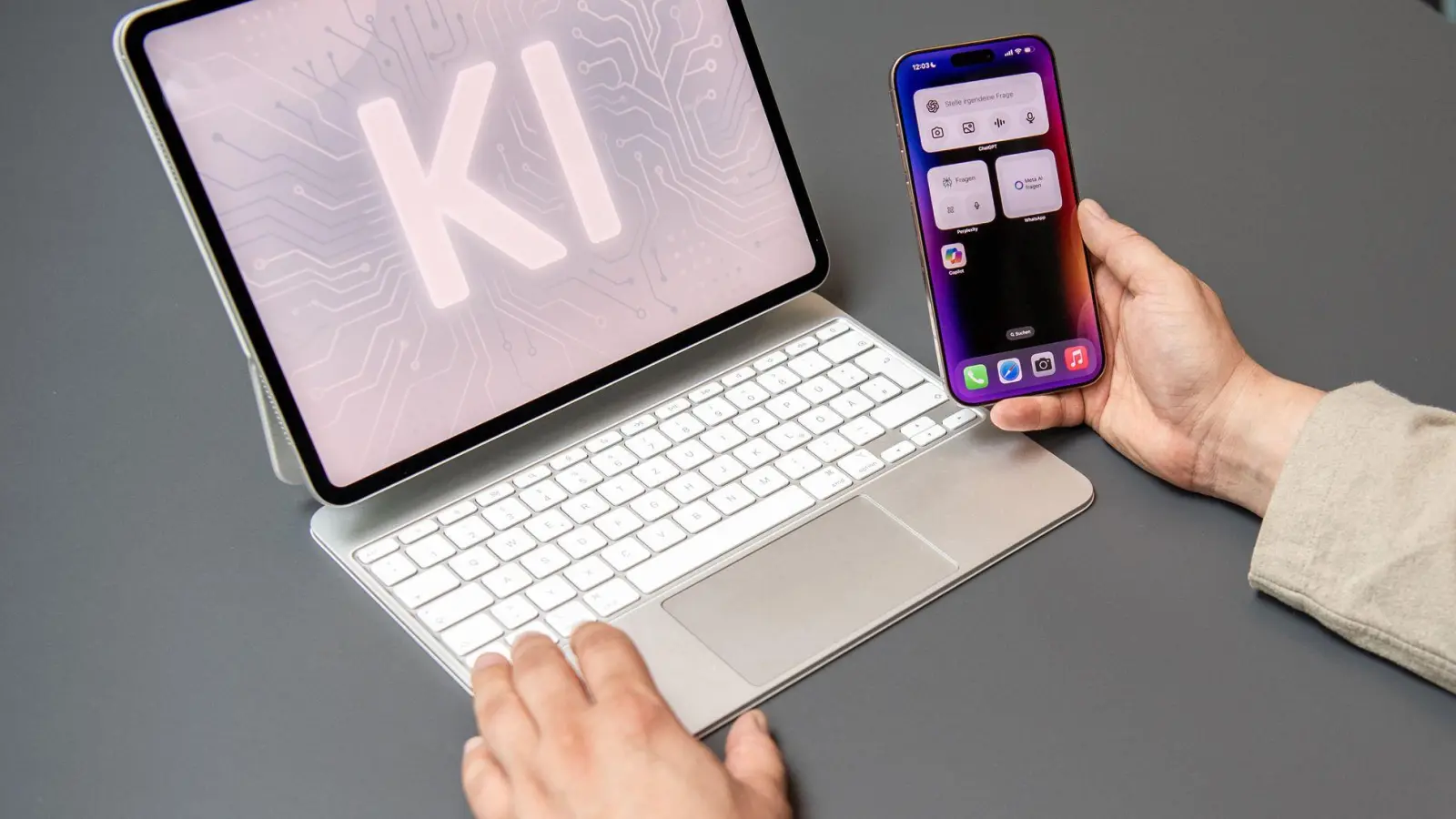 Selbsteinschätzung: Vier von zehn Befragten finden, dass die eigenen KI-Fähigkeiten ausbaufähig oder schwach sind. (Foto: Nico Tapia/dpa-tmn)