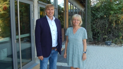 Der neue Rektor des Diespecker Grund- und Mittelschule, Ulrich Schöttle, und Konrektorin Anja Held freuen sich auf die Herausforderungen des neuen Schuljahrs. (Foto: Christa Frühwald)
