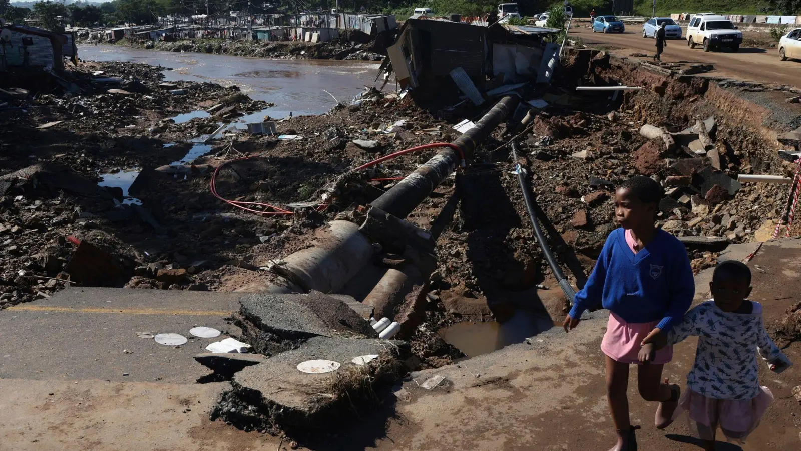 Die Küstenprovinz KwaZulu-Natal kämpft mit den Folgen der Unwetter-Katastrophe. (Foto: Str/AP/dpa)