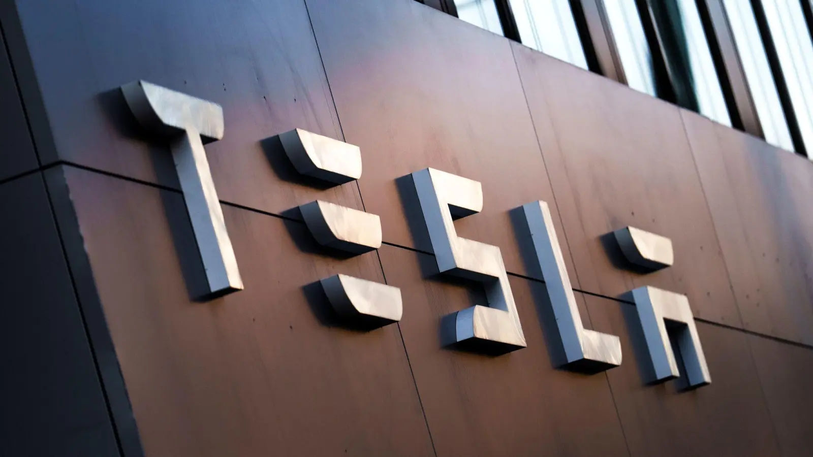 Tesla startet seinen lange angekündigten Robotaxi-Dienst.  (Foto: Andreas Arnold/dpa)