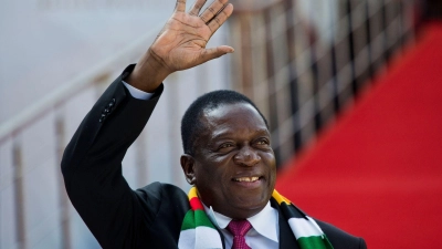 Simbabwes Präsident Emmerson Mnangagwa strebt eine zweite fünfjährige Amtszeit an. (Foto: Jerome Delay/AP/dpa)