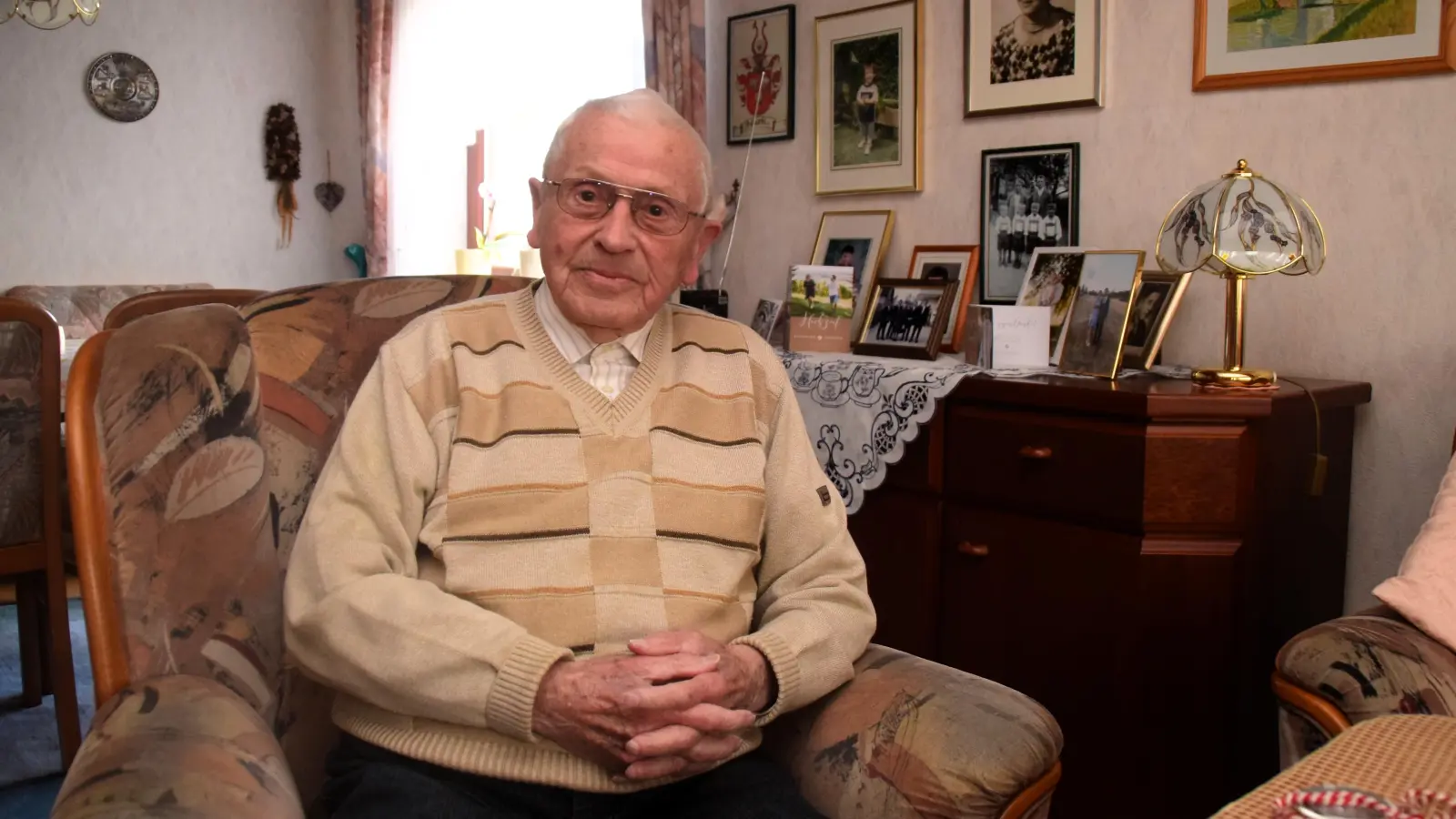 Otto Jakobi blickt mit 100 Jahren zufrieden auf sein Leben zurück. (Foto: Gerhard Krämer)